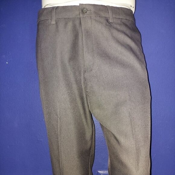 Haggar Classic Fit Grey Dress Pants 34W by 29L - Picture 2 of 5